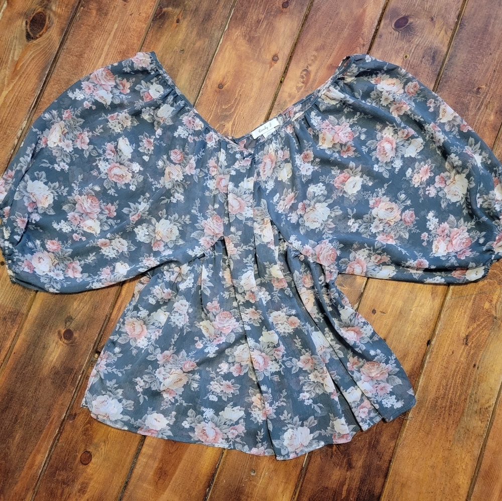 Women's Plus Size Butterfly Sleeve Top, Size 2X